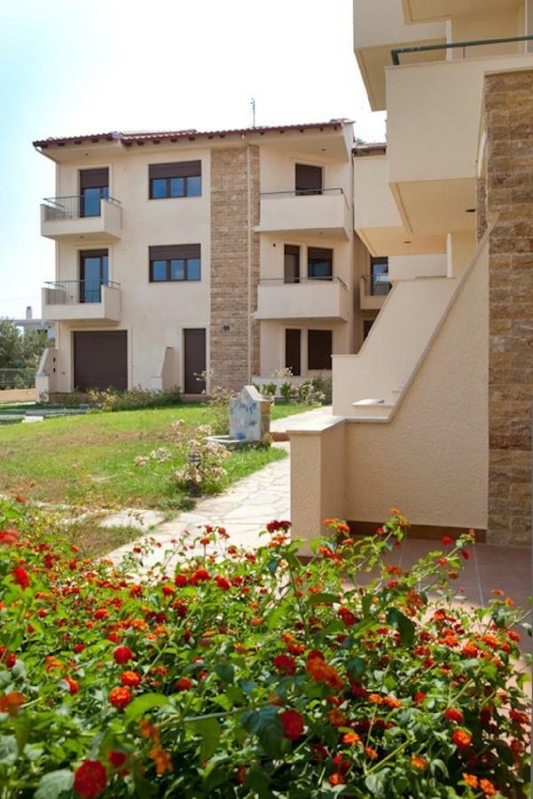 Alexandros Maisonettes Nea Moudania Extérieur photo